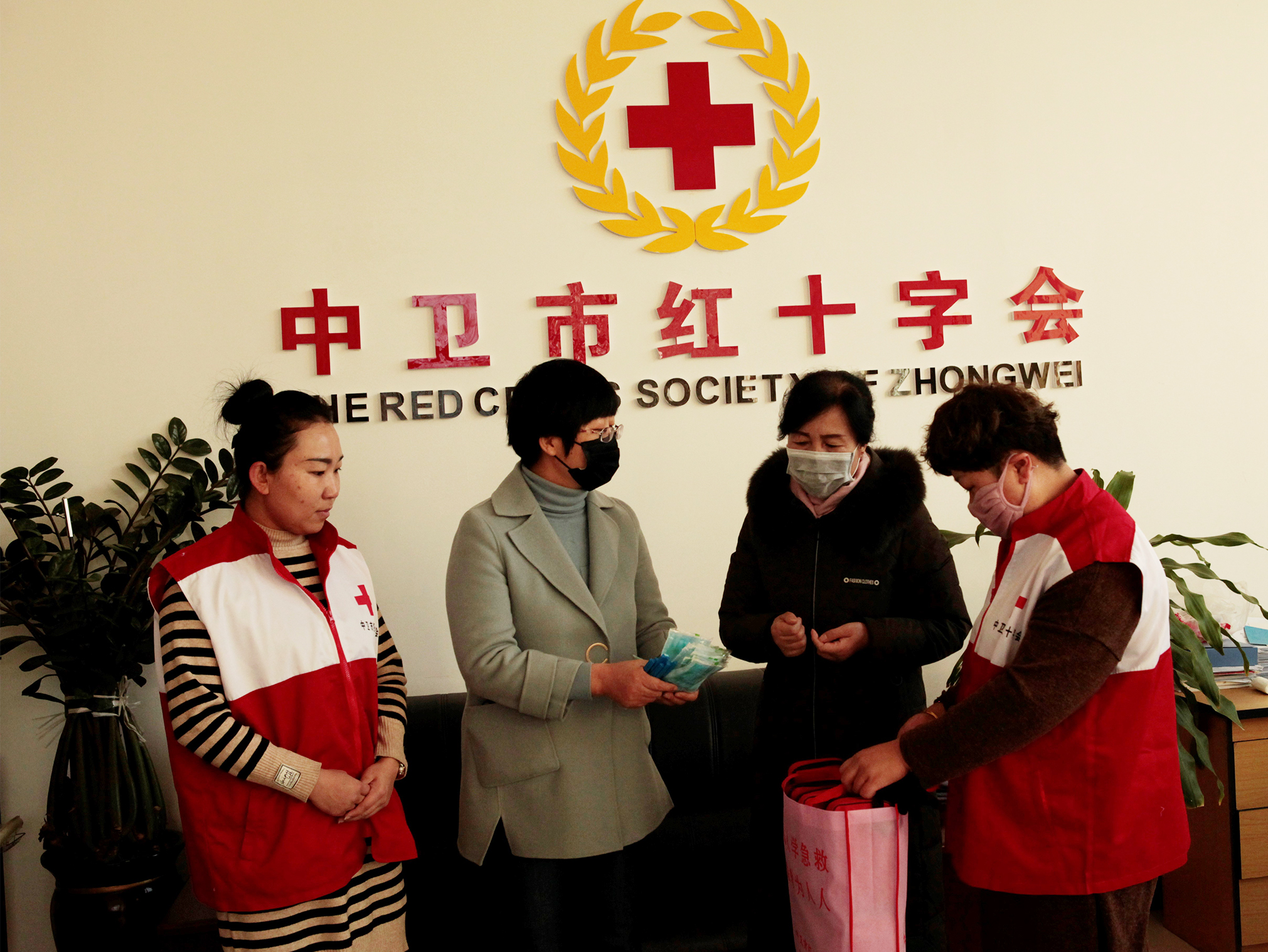 抗擊疫情人人有責(zé)，早康枸杞為奮戰(zhàn)一線的英雄加油助力！